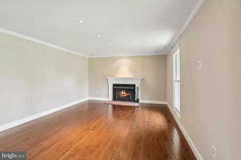 10101 Balsamwood Dr, Laurel, MD 20708 photo 9