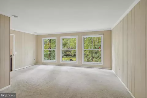 10101 Balsamwood Dr, Laurel, MD 20708 photo 18