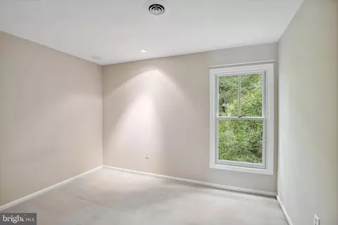 10101 Balsamwood Dr, Laurel, MD 20708 photo 27