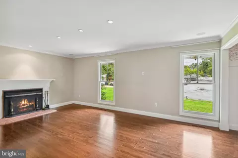 10101 Balsamwood Dr, Laurel, MD 20708 photo 10