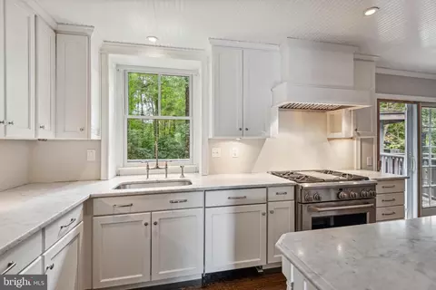 10101 Balsamwood Dr, Laurel, MD 20708 photo 15