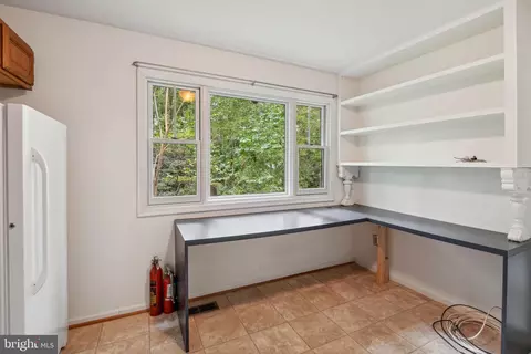 10101 Balsamwood Dr, Laurel, MD 20708 photo 34