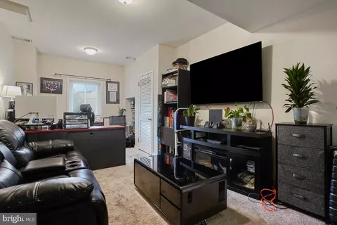 7705 Hyacinth Ct, Laurel, MD 20707 photo 24