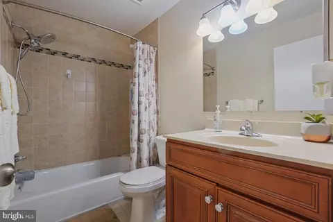 7705 Hyacinth Ct, Laurel, MD 20707 photo 22