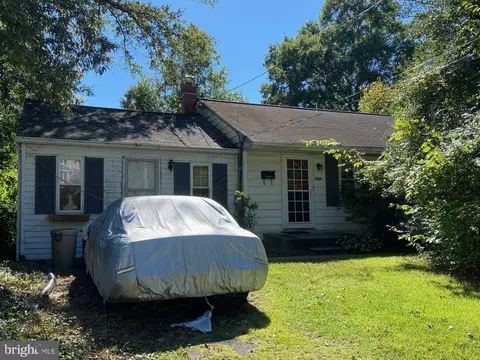 6301 Osage St, Berwyn Heights, MD 20740