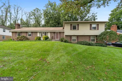 11409 Dundee Dr, Bowie, MD 20721 photo 3