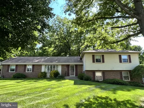 11409 Dundee Dr, Bowie, MD 20721