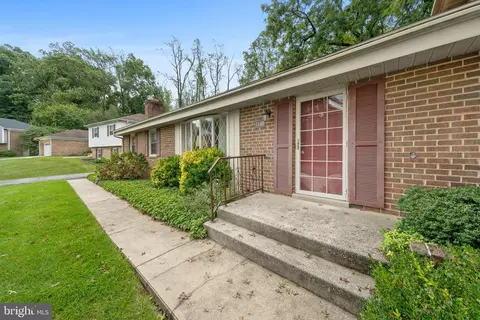 11409 Dundee Dr, Bowie, MD 20721 photo 6