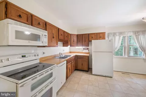 11409 Dundee Dr, Bowie, MD 20721 photo 38