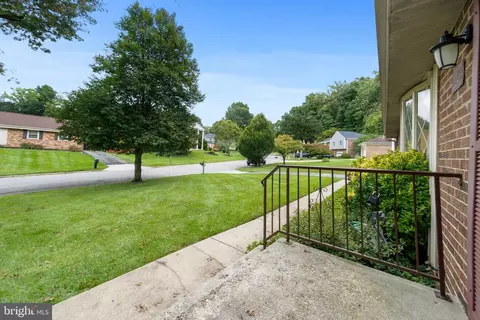 11409 Dundee Dr, Bowie, MD 20721 photo 18