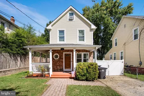 4528 Buchanan St, Hyattsville, MD 20781