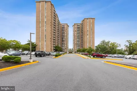 1836 Metzerott Rd #227, Adelphi, MD 20783