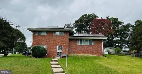 2009 Glendora Dr, District Heights, MD 20747