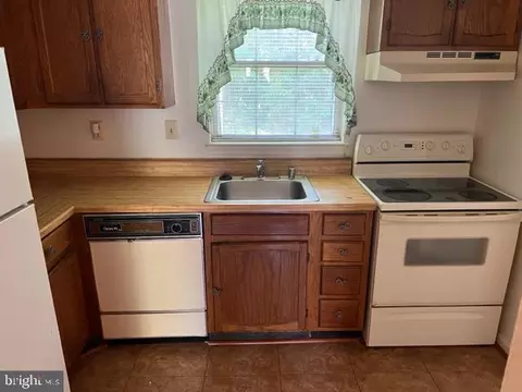 7346 Green Oak Ter, Lanham, MD 20706 photo 6