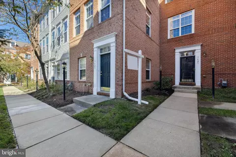 5621 Hartfield Ave, Suitland, MD 20746