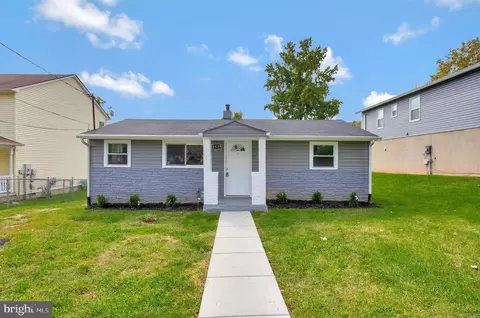 6419 K St, Capitol Heights, MD 20743