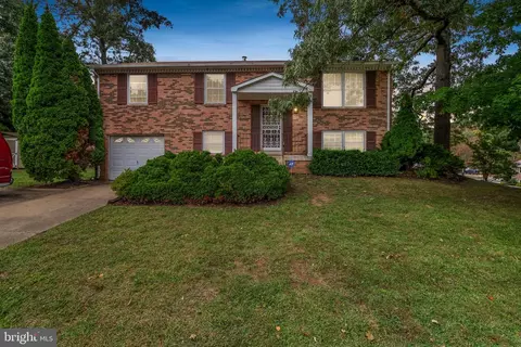 2706 Chris Ct, Fort Washington, MD 20744