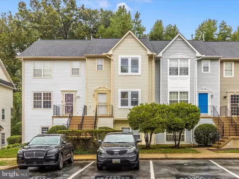 7292 Mahogany Dr #3, Hyattsville, MD 20785