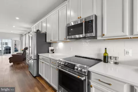 10552 Neil Armstrong Way, Lanham, MD 20706 photo 12