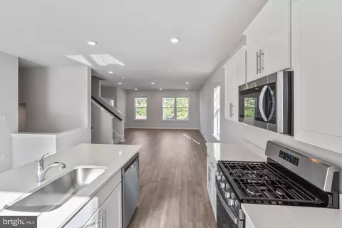 2048 Ruby Turn Turn, Bowie, MD 20721 photo 6
