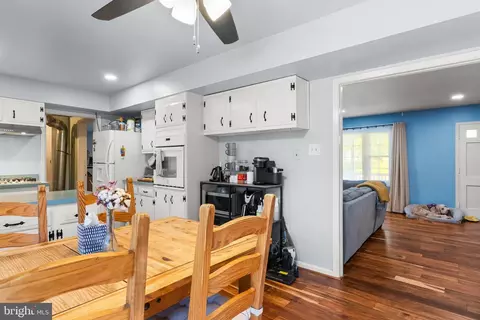 4013 Wakefield Ln, Bowie, MD 20715 photo 10