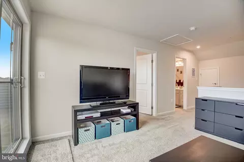 10150 Dorsey Ln, Lanham, MD 20706 photo 27
