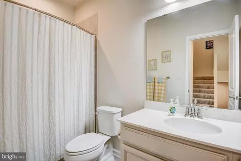 10150 Dorsey Ln, Lanham, MD 20706 photo 22