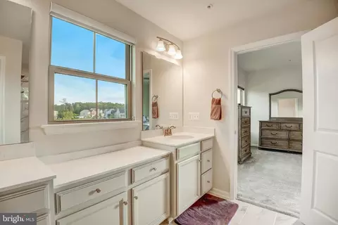 10150 Dorsey Ln, Lanham, MD 20706 photo 19
