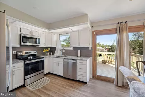 8600 Contee Rd, Laurel, MD 20708 photo 8