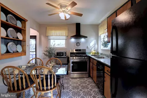 1029 Ward St, Laurel, MD 20707 photo 8