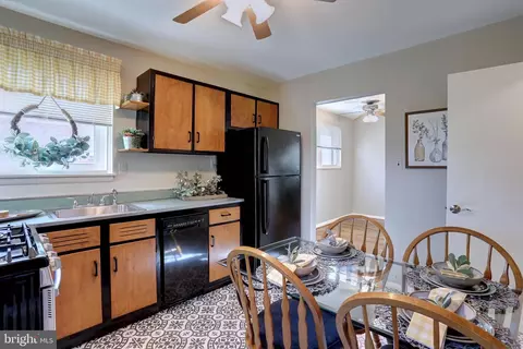1029 Ward St, Laurel, MD 20707 photo 9
