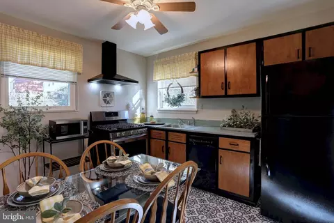 1029 Ward St, Laurel, MD 20707 photo 7