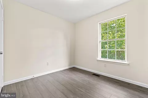 32 Avondale St, Laurel, MD 20707 photo 18