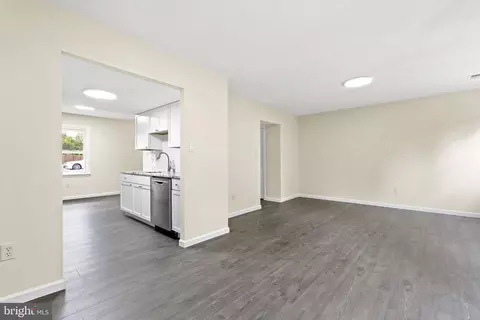 32 Avondale St, Laurel, MD 20707 photo 5
