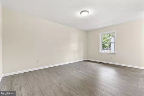 32 Avondale St, Laurel, MD 20707 photo 13