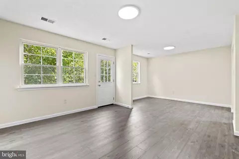 32 Avondale St, Laurel, MD 20707 photo 6