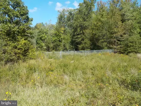 Khan Ct, Accokeek, MD 20607