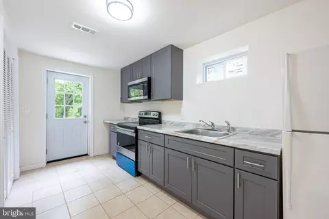 9700 Franklin Ave, Lanham, MD 20706 photo 20