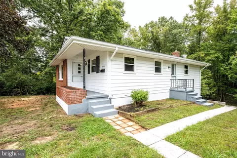 9700 Franklin Ave, Lanham, MD 20706 photo 2