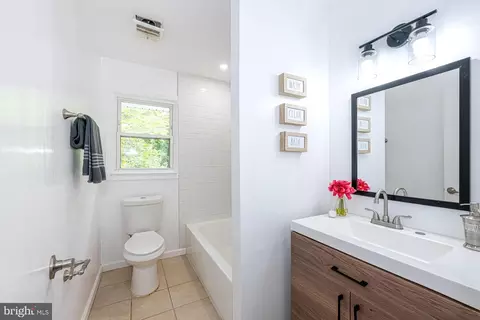 9700 Franklin Ave, Lanham, MD 20706 photo 17