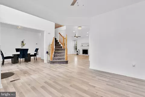 12115 Quick Fox Ln, Bowie, MD 20720 photo 2