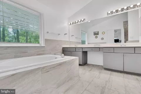 12115 Quick Fox Ln, Bowie, MD 20720 photo 27