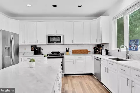 12115 Quick Fox Ln, Bowie, MD 20720 photo 9
