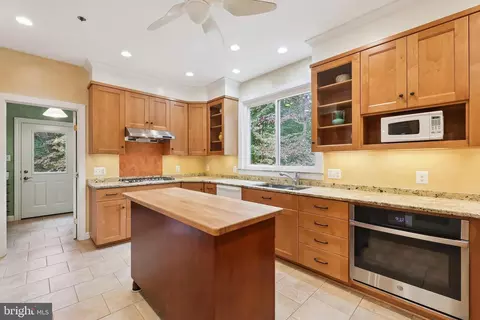 11906 Progress Ln, Bowie, MD 20721 photo 13