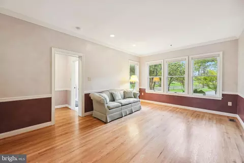11906 Progress Ln, Bowie, MD 20721 photo 5