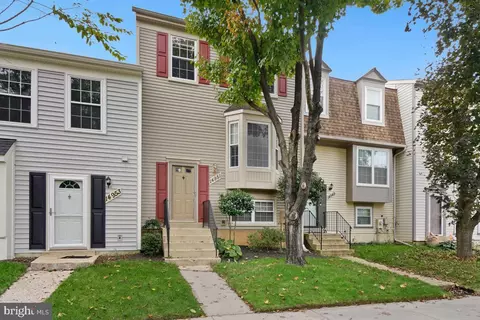 14951 London Ln, Bowie, MD 20715