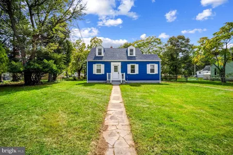 6809 Lou Ln, Morningside, MD 20746