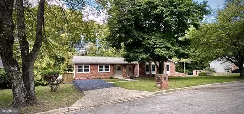 9609 Muirfield Dr, Marlboro, MD 20772