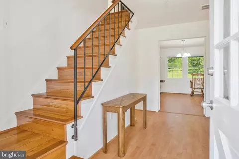 12212 Shadetree Ln, Laurel, MD 20708 photo 3