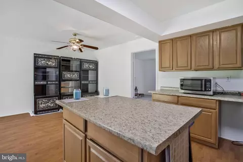 12212 Shadetree Ln, Laurel, MD 20708 photo 12
